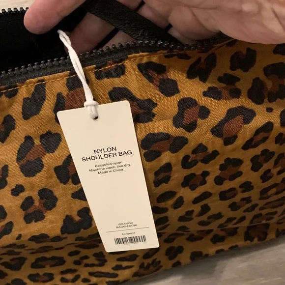 BAGGU Leopard Print Hobo Bag - Brown and Black - Picture 3 of 4